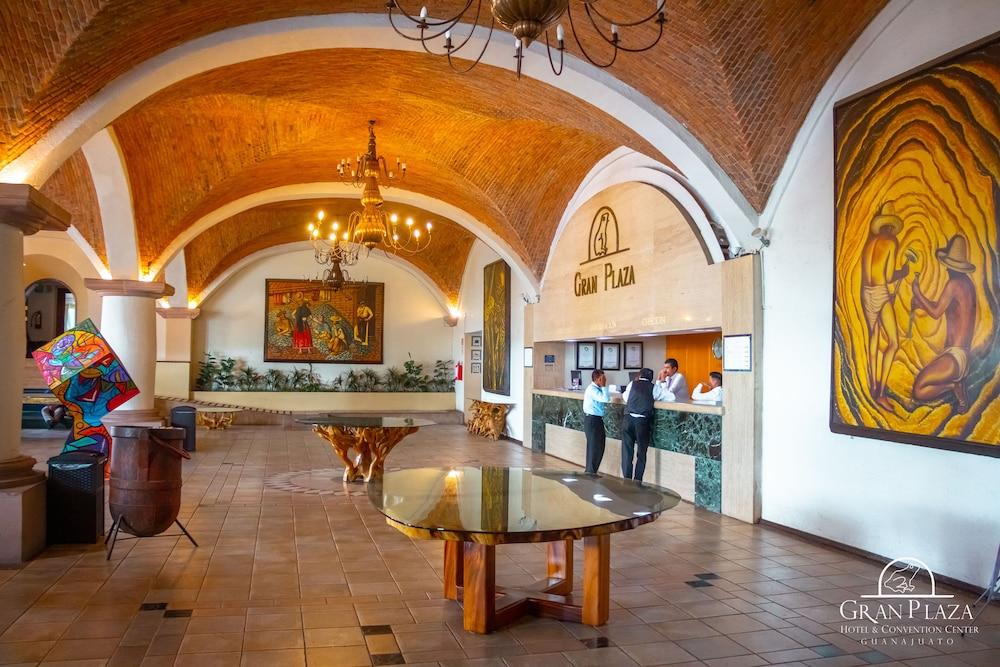 Hotel Gran Plaza & Convention Center Guanajuato Kültér fotó