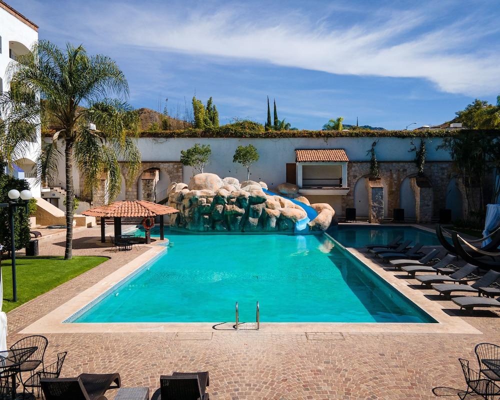 Hotel Gran Plaza & Convention Center Guanajuato Kültér fotó