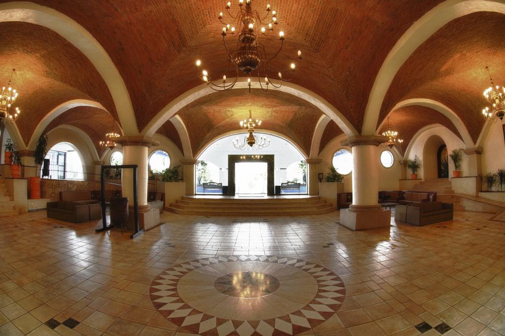 Hotel Gran Plaza & Convention Center Guanajuato Kültér fotó